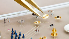 杭州积家指定维修门店打开表壳